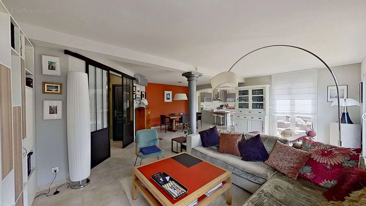 Maison à LYON-8E