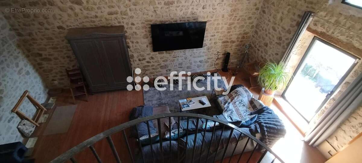 Maison 250 m² à Usson-En-Forez  - photo 19