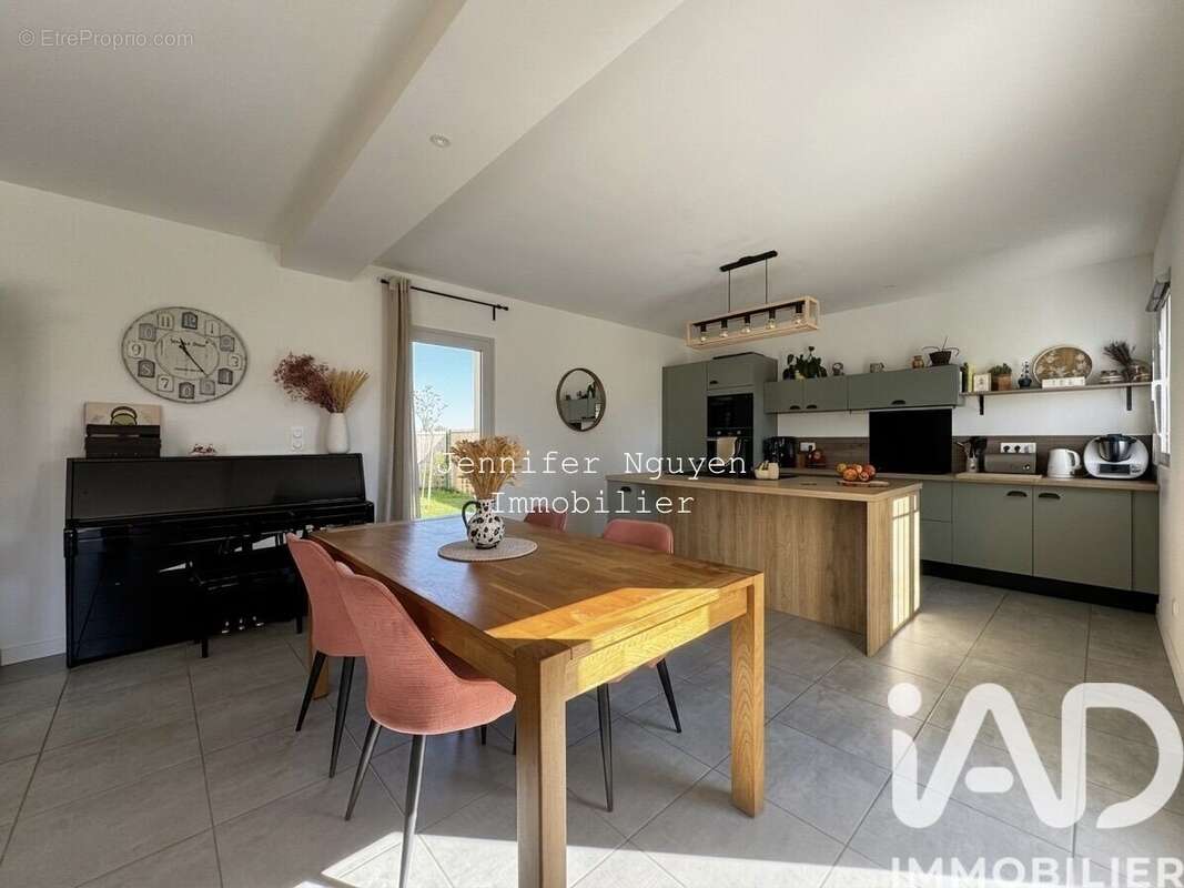 Photo 4 - Maison à LA LANDE-DE-FRONSAC