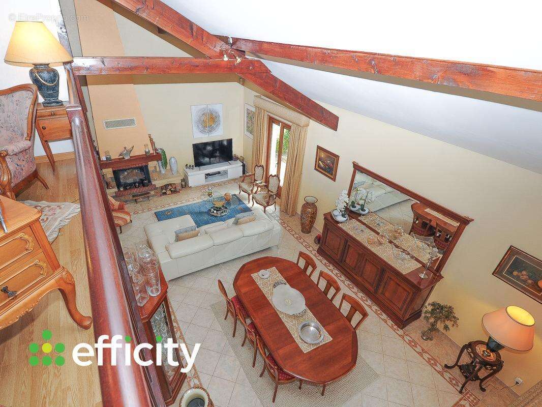 Maison à MACHILLY