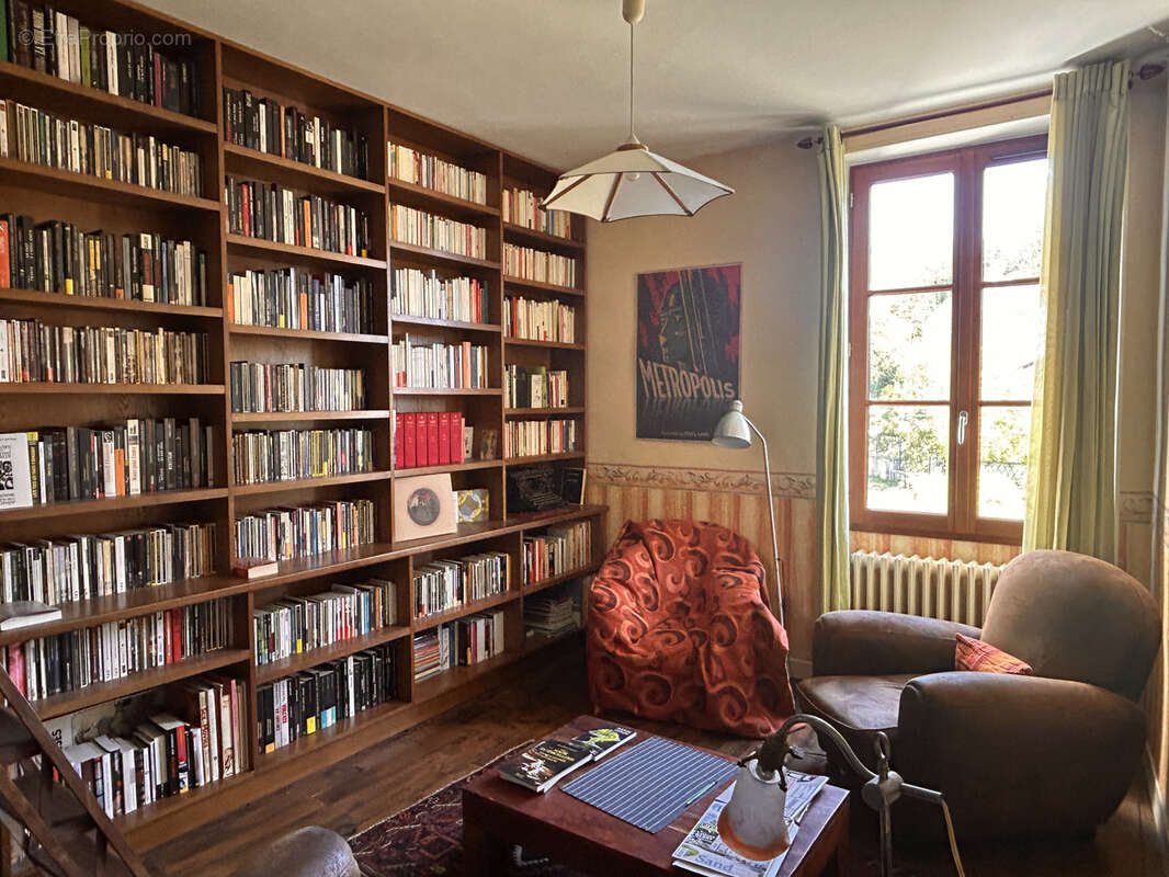 Maison à SAINT-MARCEL