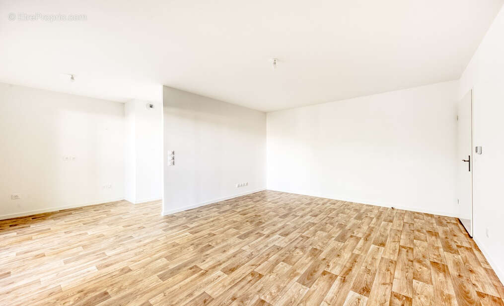 Appartement à OZOIR-LA-FERRIERE