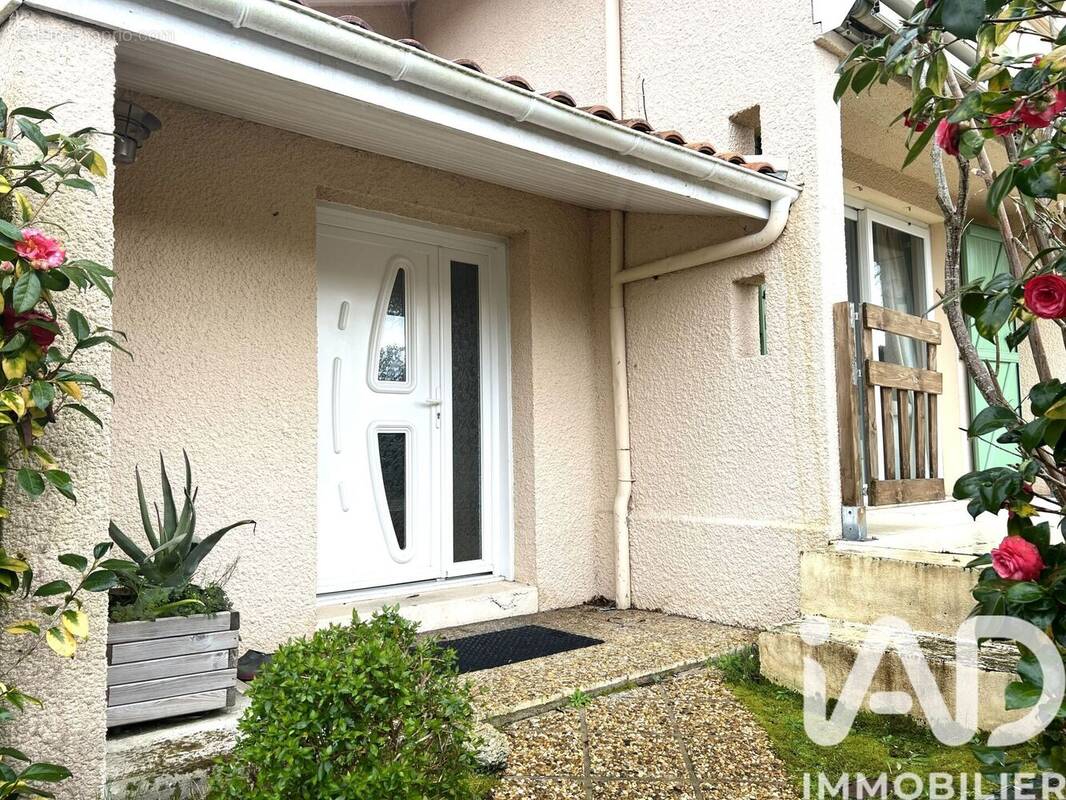 Photo 1 - Maison à SAINT-PIERRE-DU-MONT