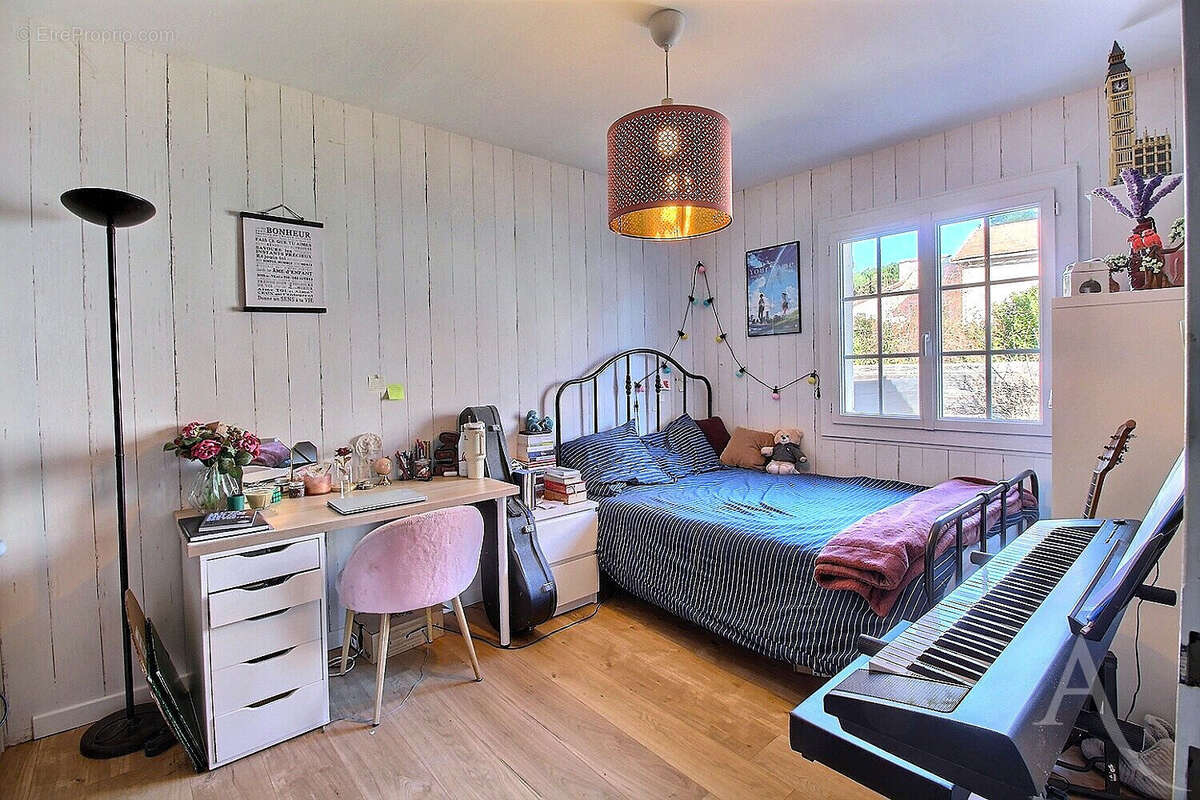 Maison à VILLENAVE-D'ORNON