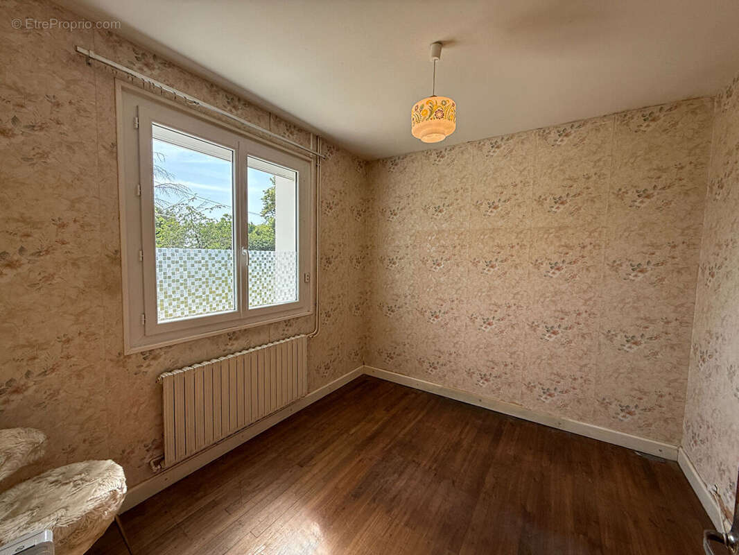 Maison à CHASSENEUIL-SUR-BONNIEURE