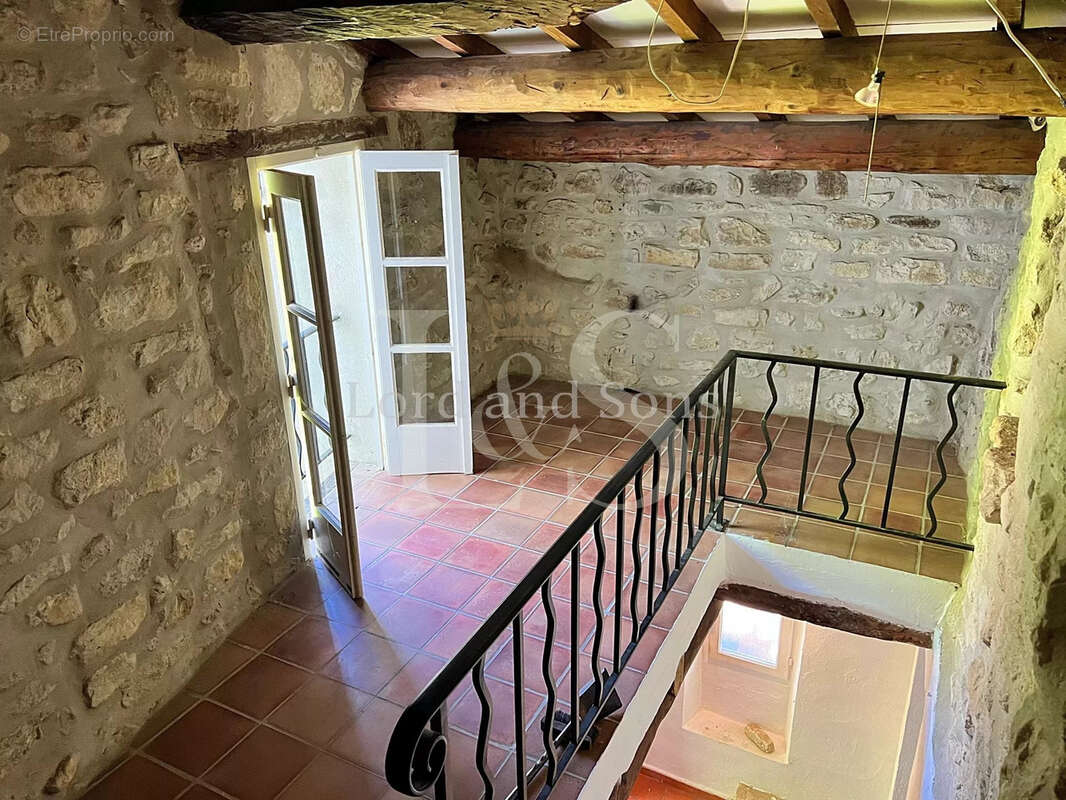 Maison à VAISON-LA-ROMAINE
