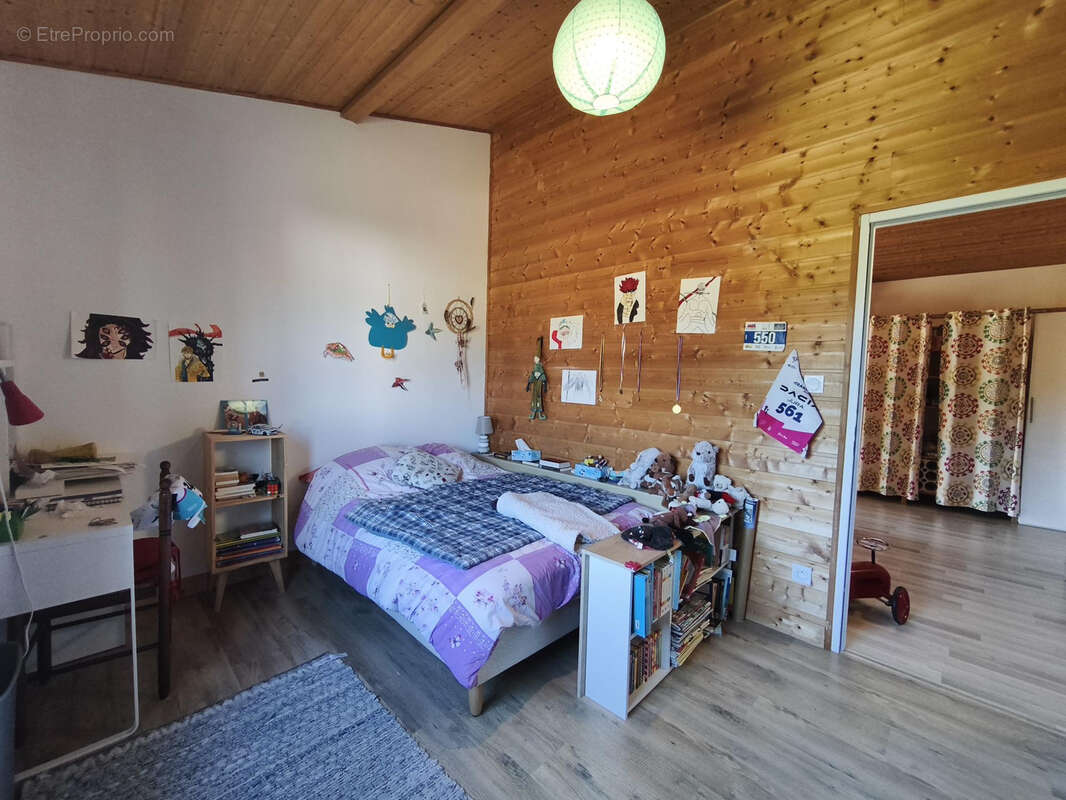 maison de plain pied sur 8700m2 de terrain - photo 17