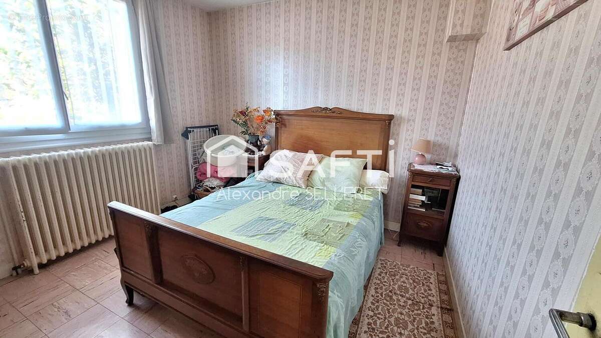 Maison 74 m² à Les Aix-D'angillon  - photo 7