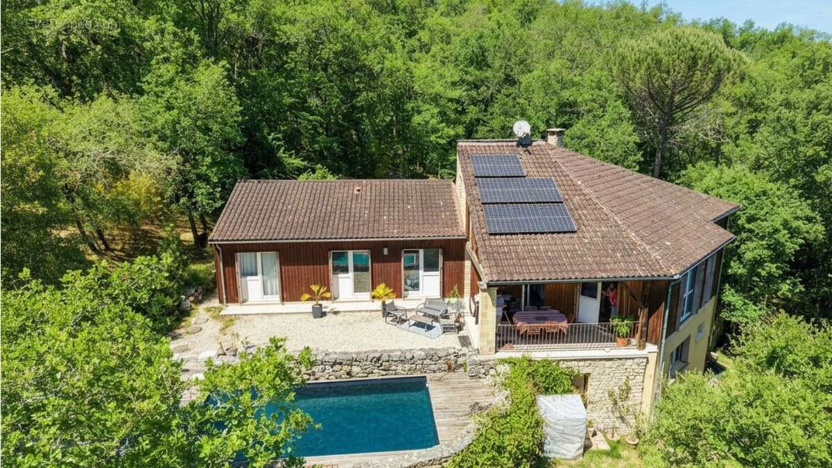 SECTEUR GOURDON - Au calme, Spacieuse Maison contemporaine avec - photo 7