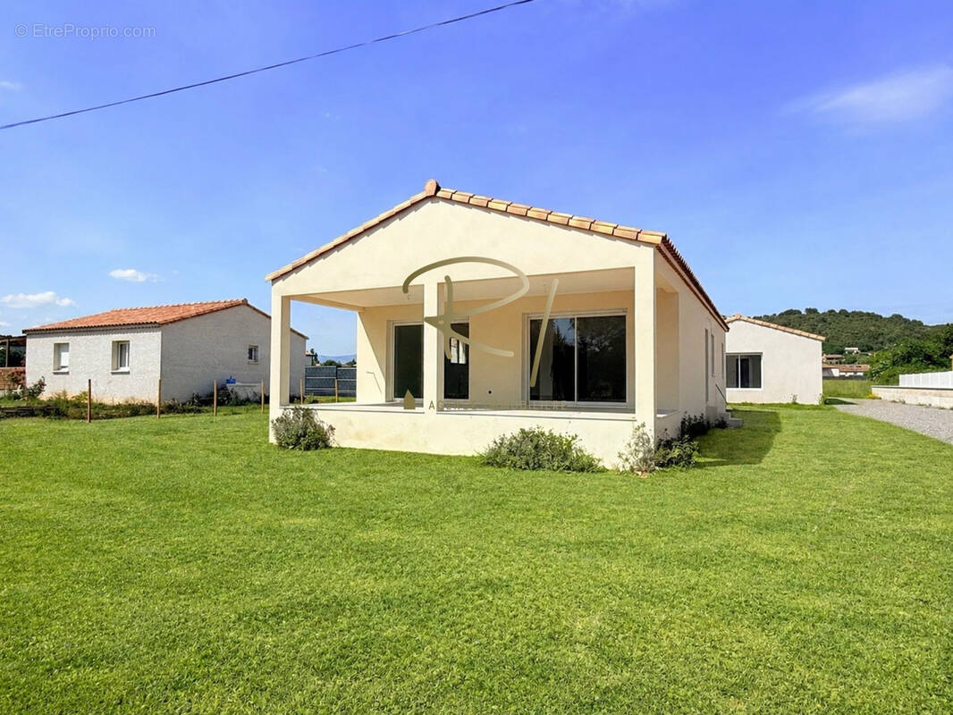 Maison à VALLON-PONT-D'ARC
