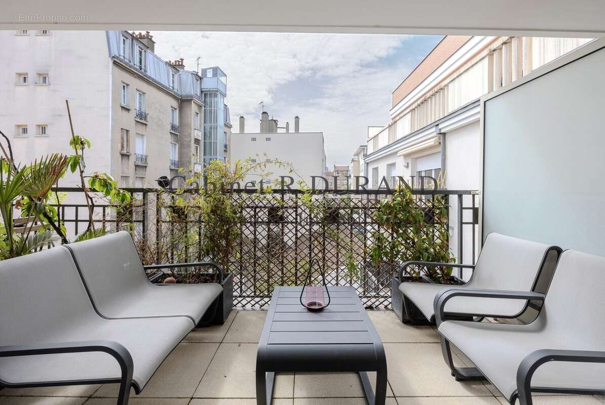 Appartement à COLOMBES