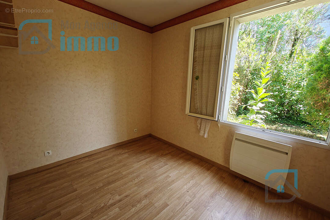 Maison à MEHUN-SUR-YEVRE