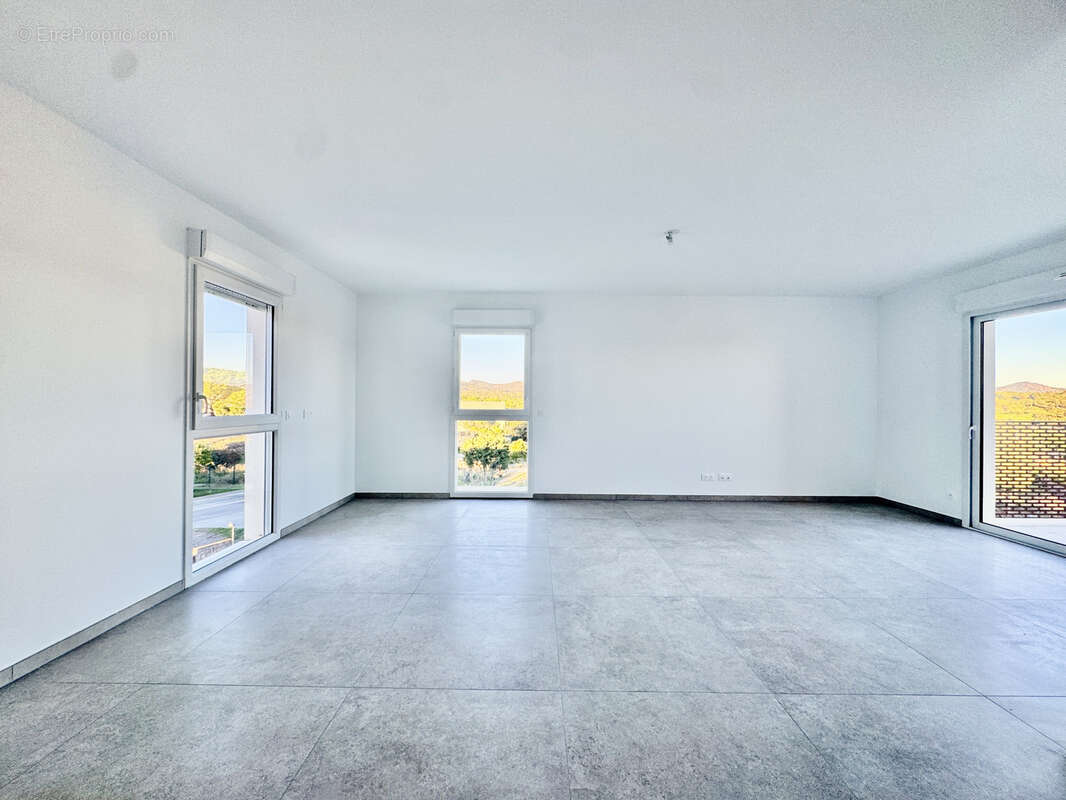 Appartement à FREJUS