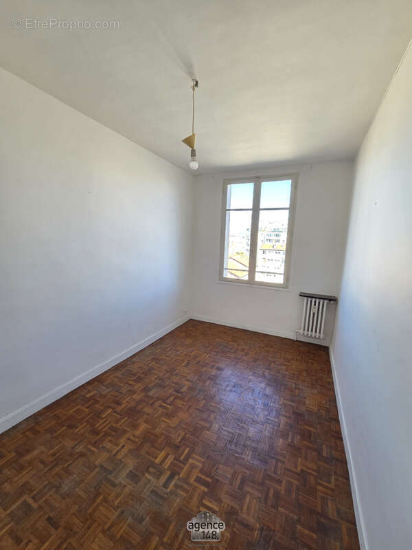 Appartement à MARSEILLE-3E