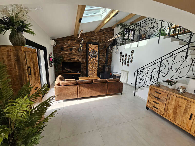 Maison à ROQUEFORT-LES-PINS