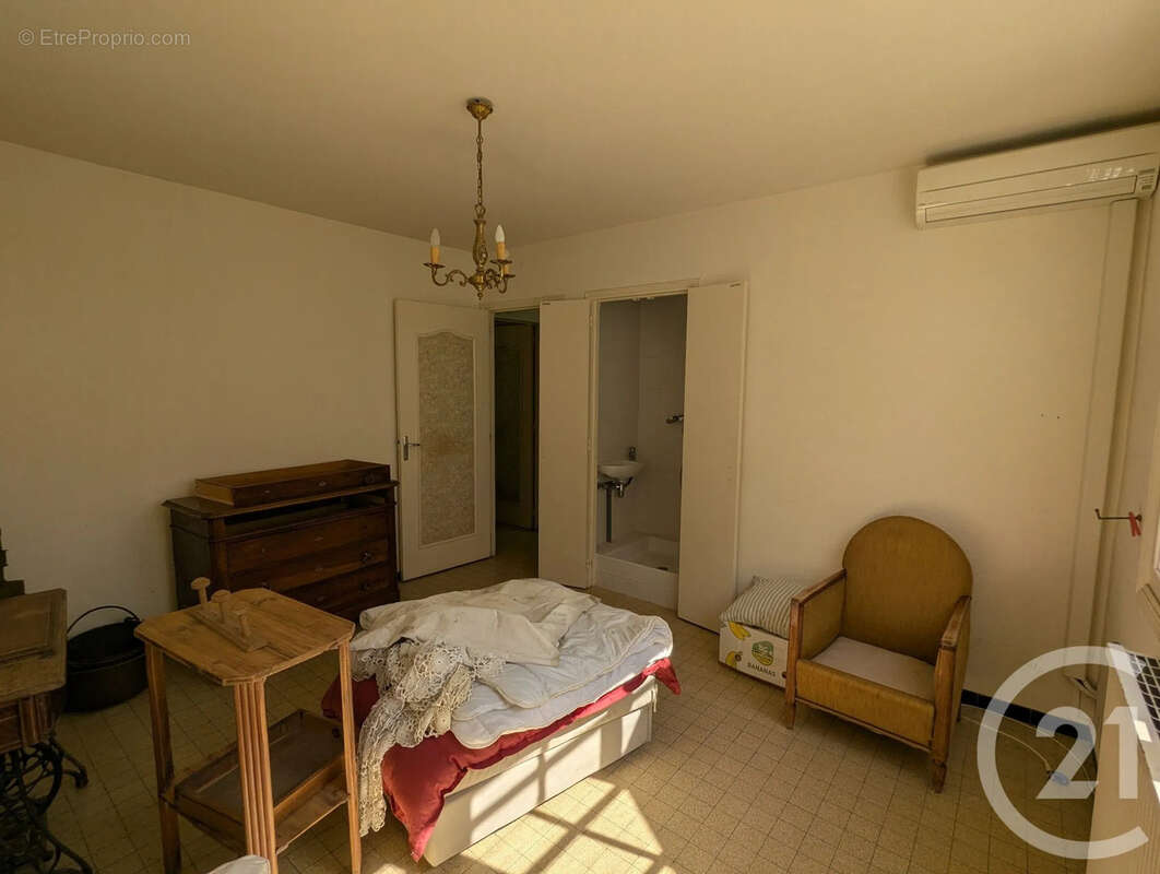 Maison 157 m² à Gaillac  - photo 9