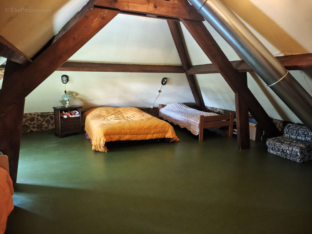 Maison à SAINT-PIERRE-SUR-DIVES