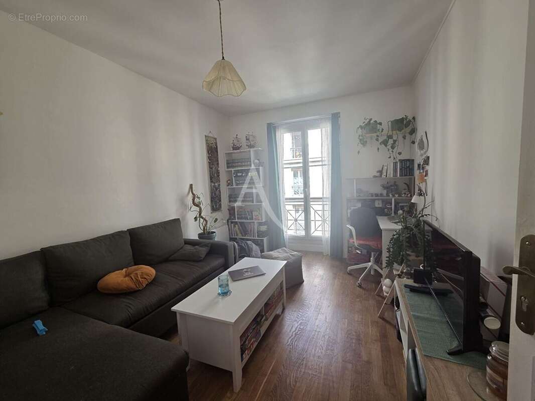 Appartement à PARIS-11E