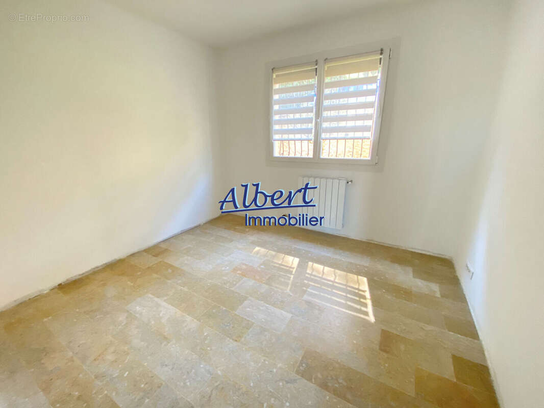 Appartement à OLLIOULES