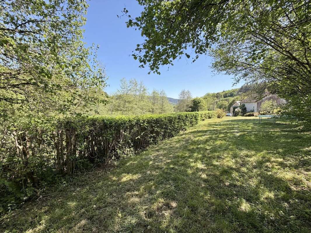 Maison authentique avec un grand terrain à vendre près d'Anost, Morvan - photo 25