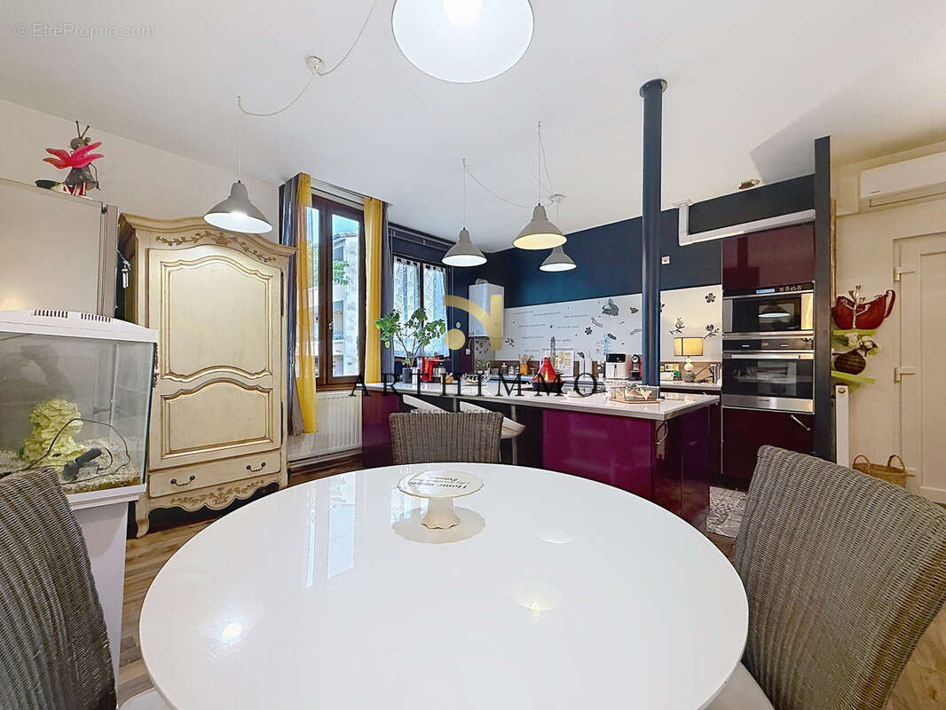Appartement à ROMANS-SUR-ISERE