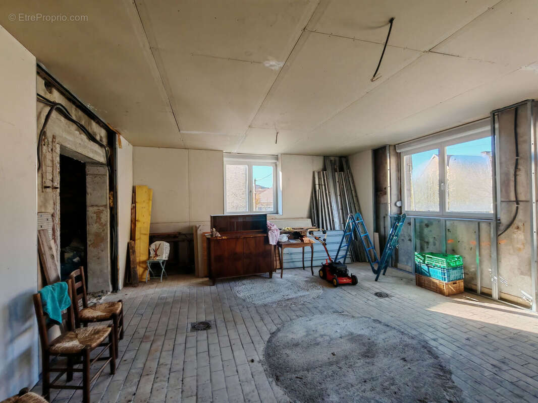 Photo 9 - Maison à VYT-LES-BELVOIR