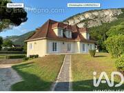 Photo 1 - Maison à YENNE
