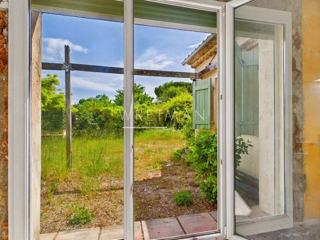 Maison à CHATEAUNEUF-GRASSE