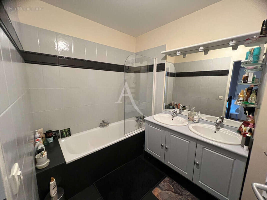 Appartement à BILLERE