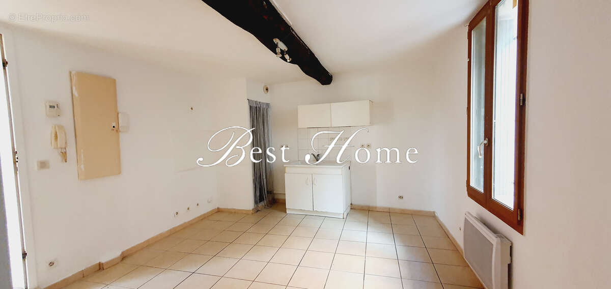 Proche Daudet et Arènes , Appartement de type 2 en rez de chaussé - photo 11