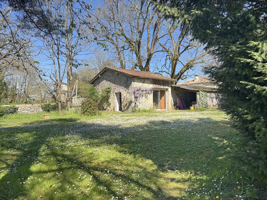 Maison à FARGUES-SUR-OURBISE