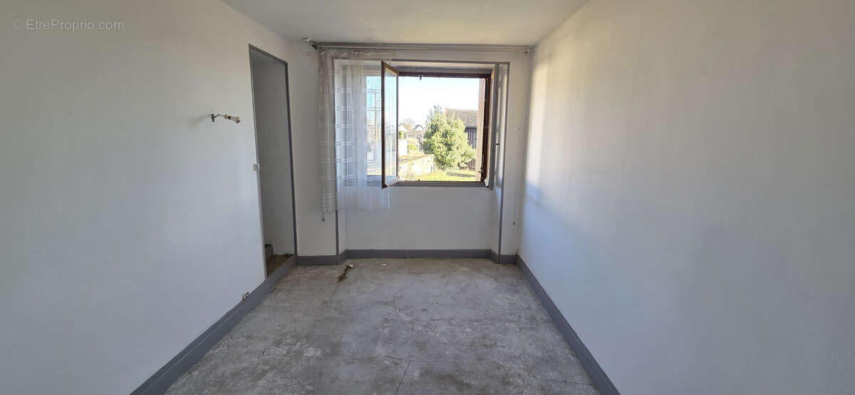 Maison à CORVOL-L'ORGUEILLEUX