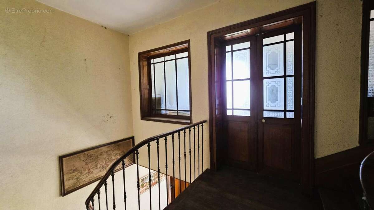 Maison à NEGREPELISSE