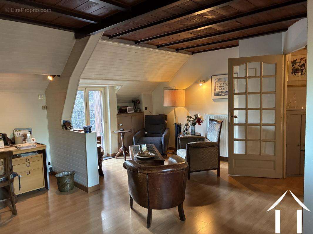 Maison à CUSSY-EN-MORVAN