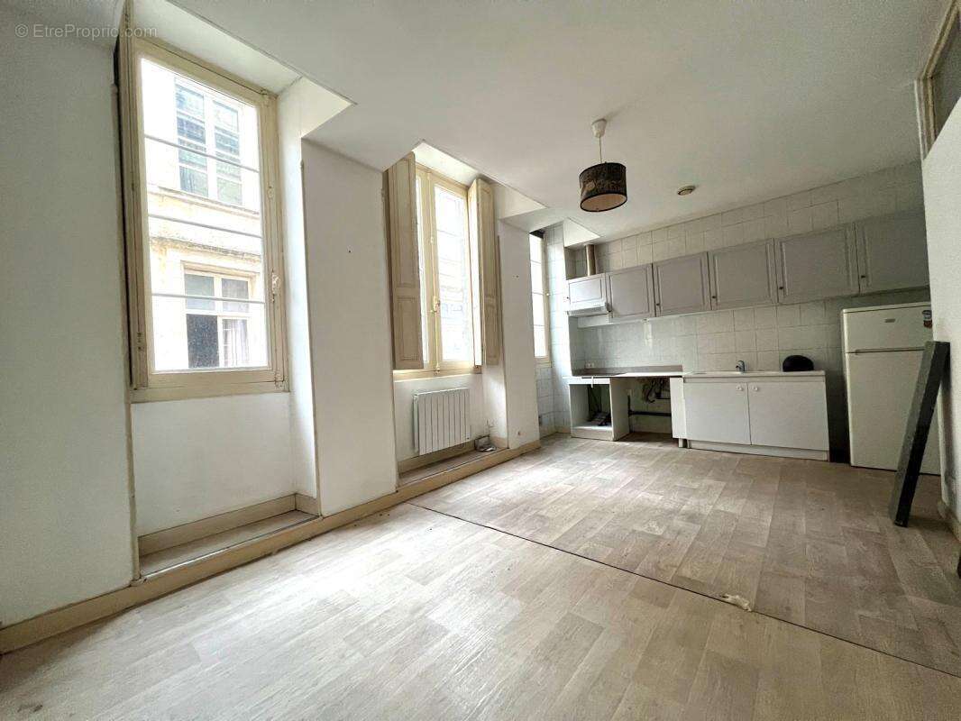 Appartement à BORDEAUX