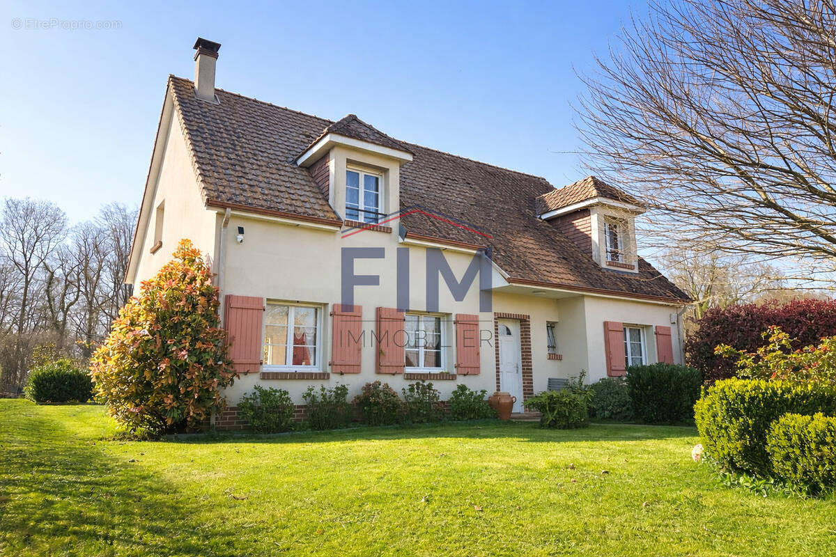 Maison à NEUFCHATEL-EN-BRAY