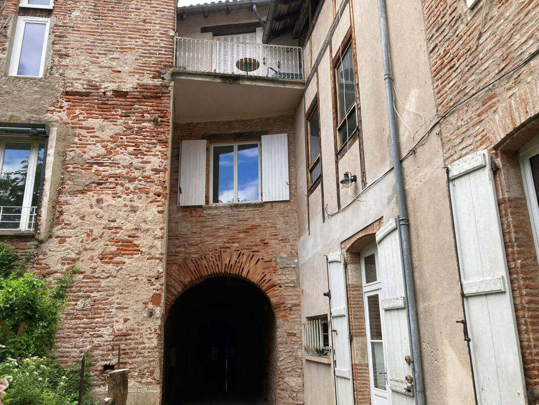 façade interne - Appartement à CAHORS