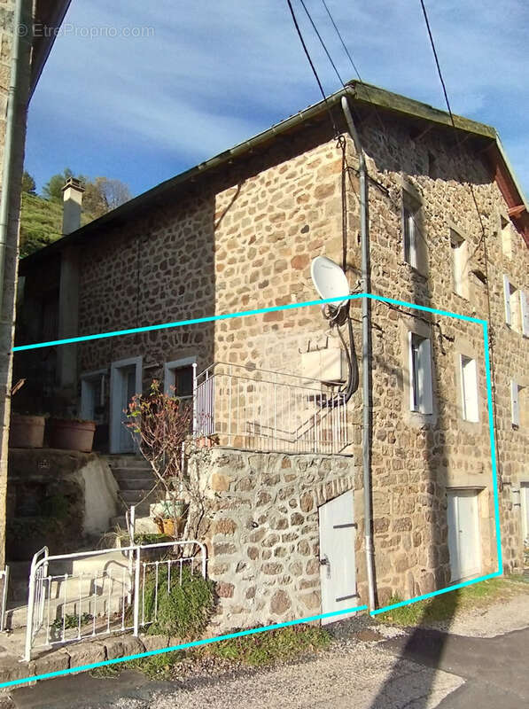 Maison à LE CHAMBON