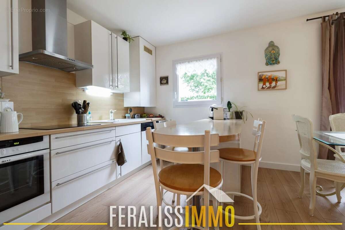 Appartement à JOUY-LE-MOUTIER