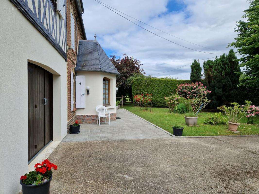 Maison à PONT-L'EVEQUE