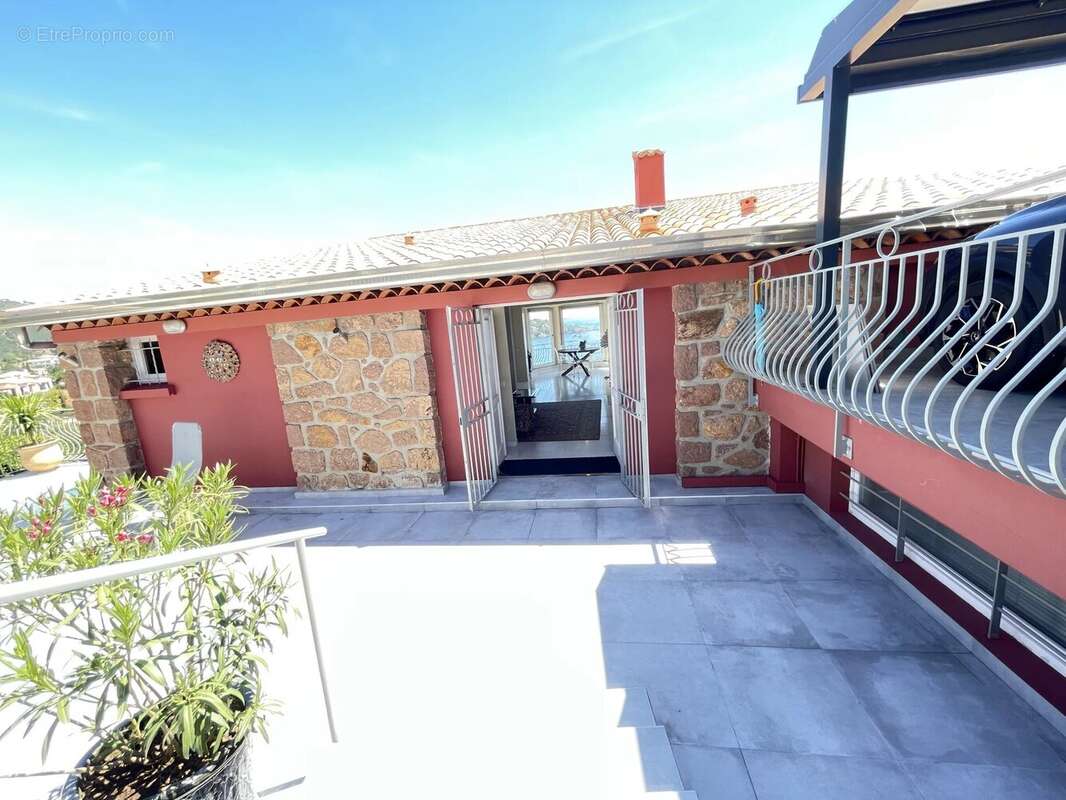 Maison à SAINT-RAPHAEL