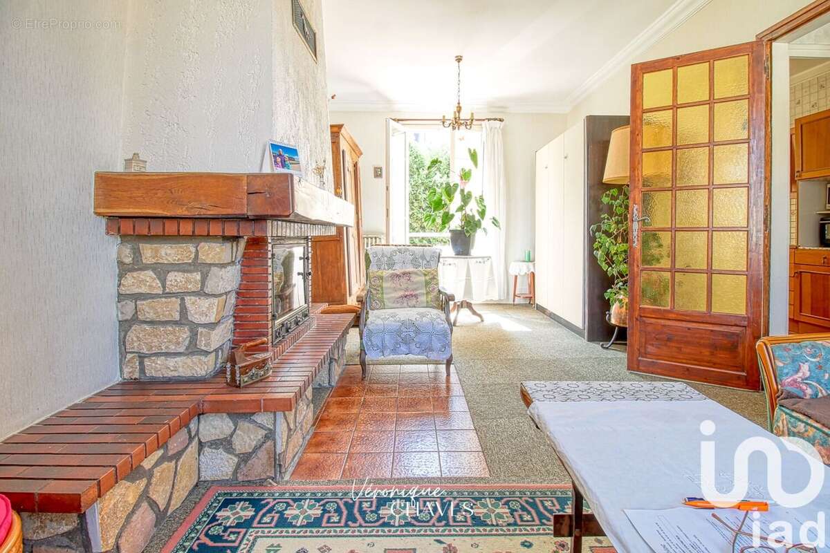 Photo 2 - Maison à VIROFLAY