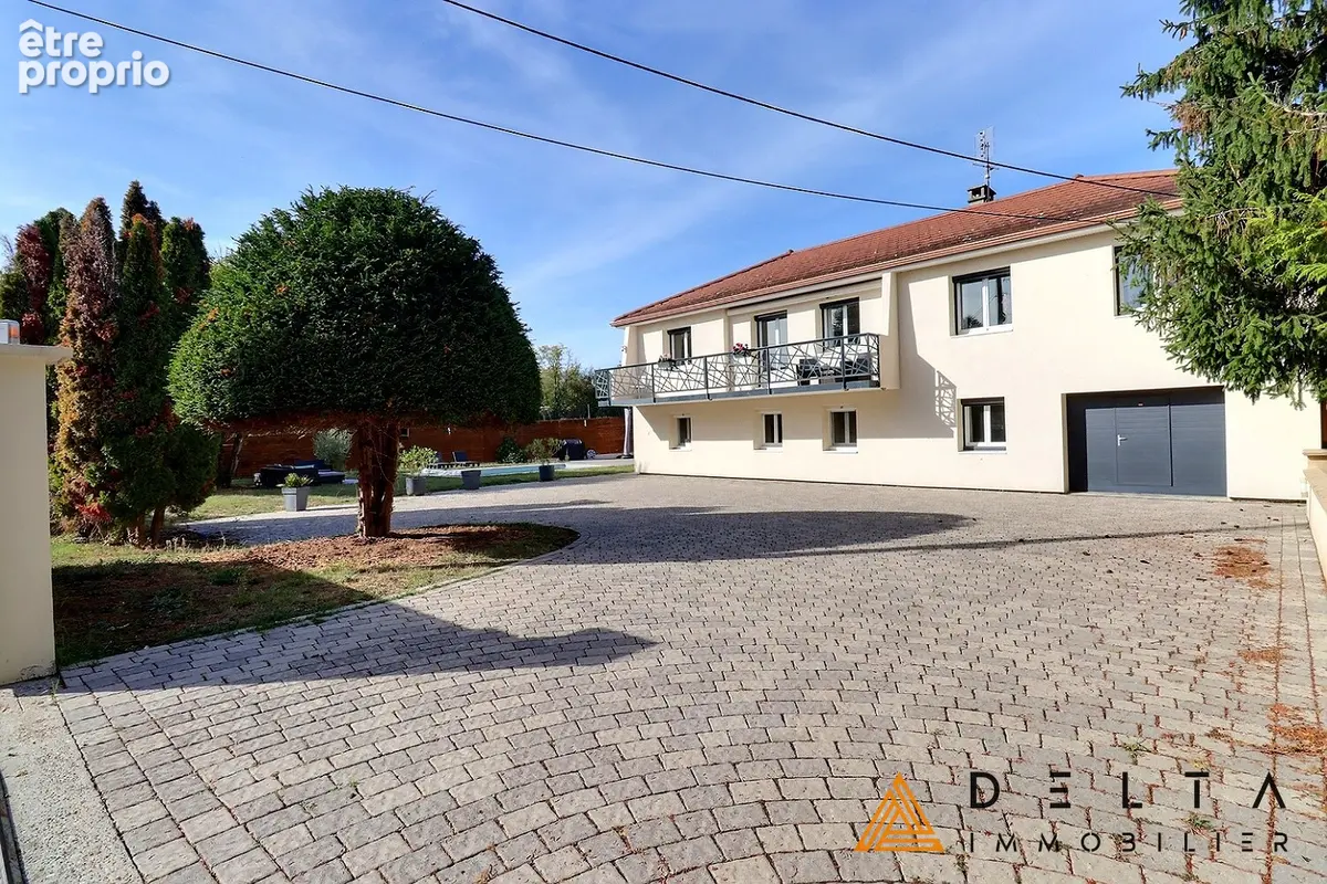 Maison 167 m² sur 1046 m² de terrain avec piscine - photo 2