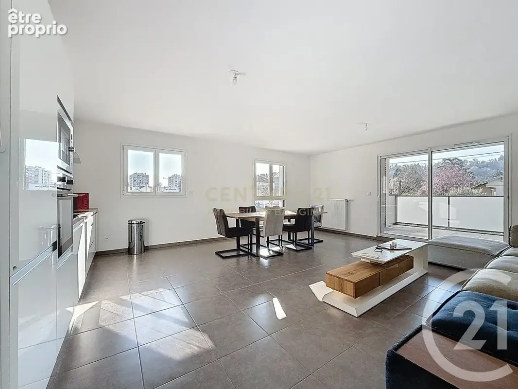 Appartement 4 pièces 86 m² à vendre à Bourgoin-Jallieu (38300) - photo 3