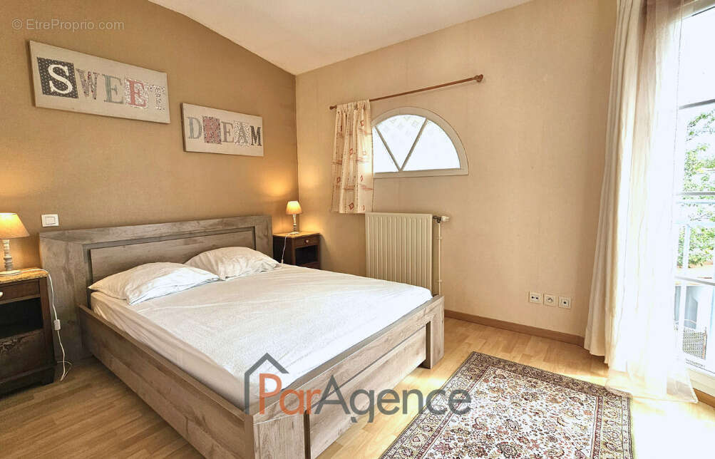 Maison à VAUX-SUR-MER