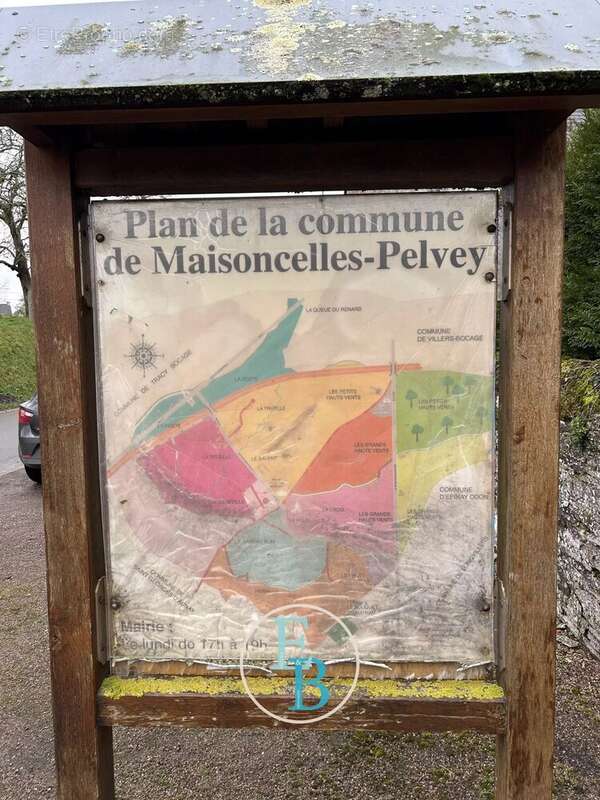 Terrain à VILLERS-BOCAGE