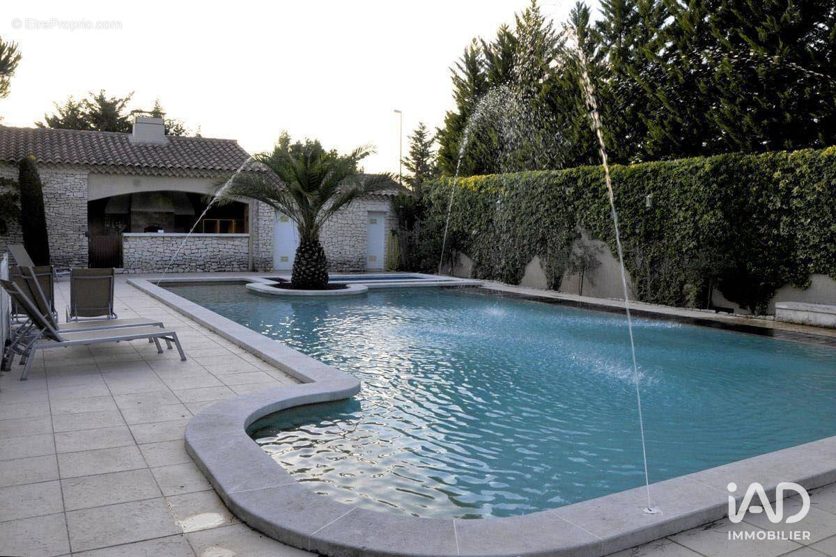 Photo 1 - Commerce à SAINT-ANDIOL