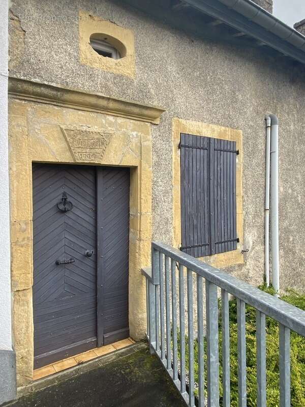 Charmante maison mitoyenne au cachet atypique – COLMEY (54) - photo 2