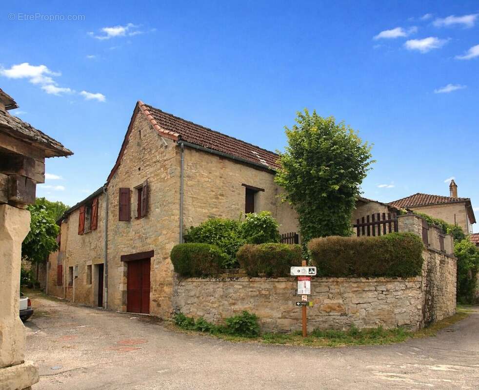 Maison à CAYLUS