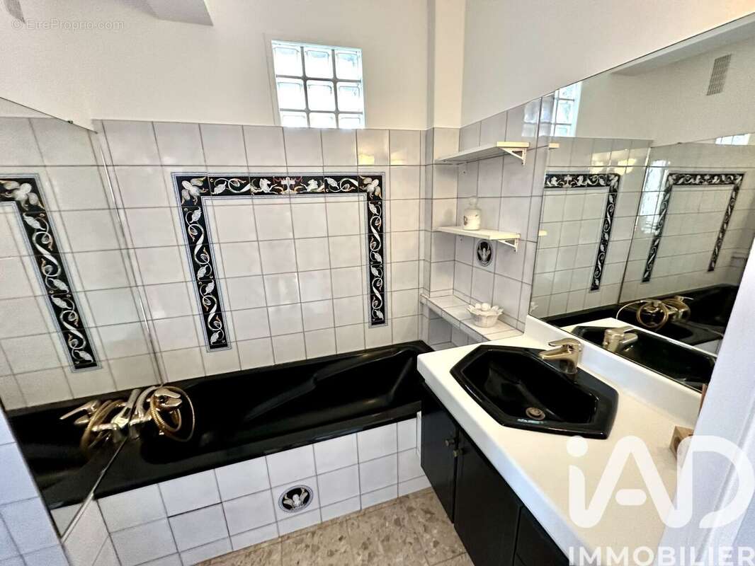 Photo 8 - Appartement à SAINT-MAUR-DES-FOSSES